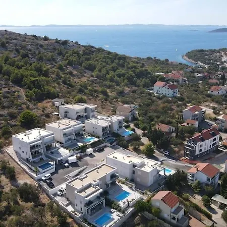 View With Pool Feriehus *